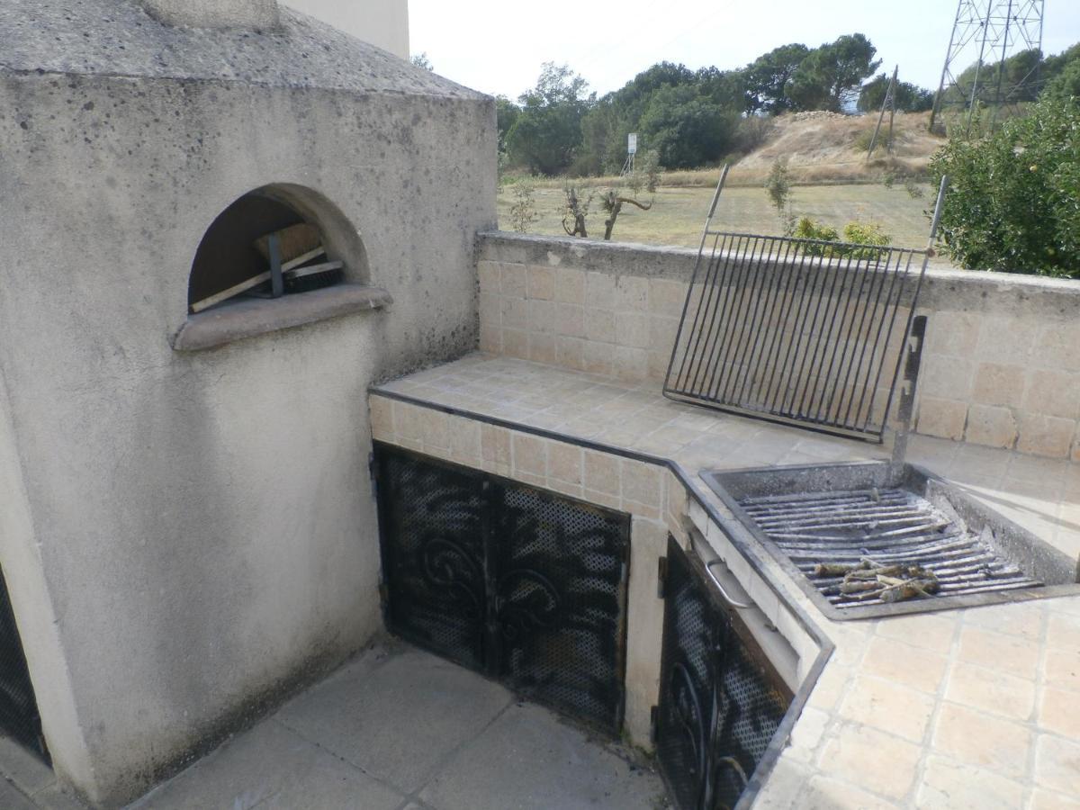 Villa Charmante A La Tour-D'Aigues Avec Piscine Privee Екстер'єр фото